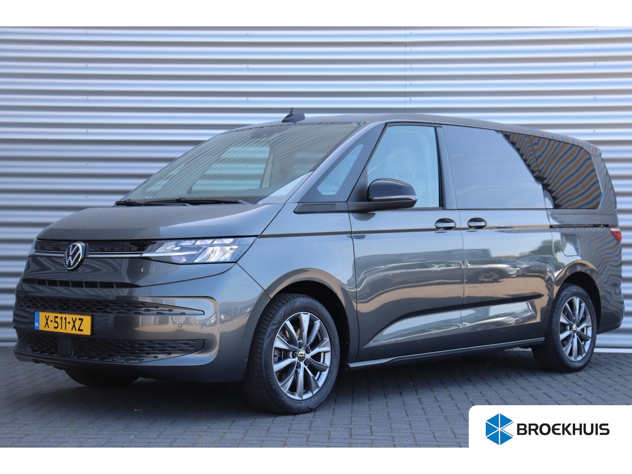Volkswagen Multivan - 1.4 e-HYBRID 217PK L2 7-ZITS BUSINESS LIFE / NAVI / CLIMA / FULL-LED / PDC / 18" LMV / TRE - AutoWereld.nl