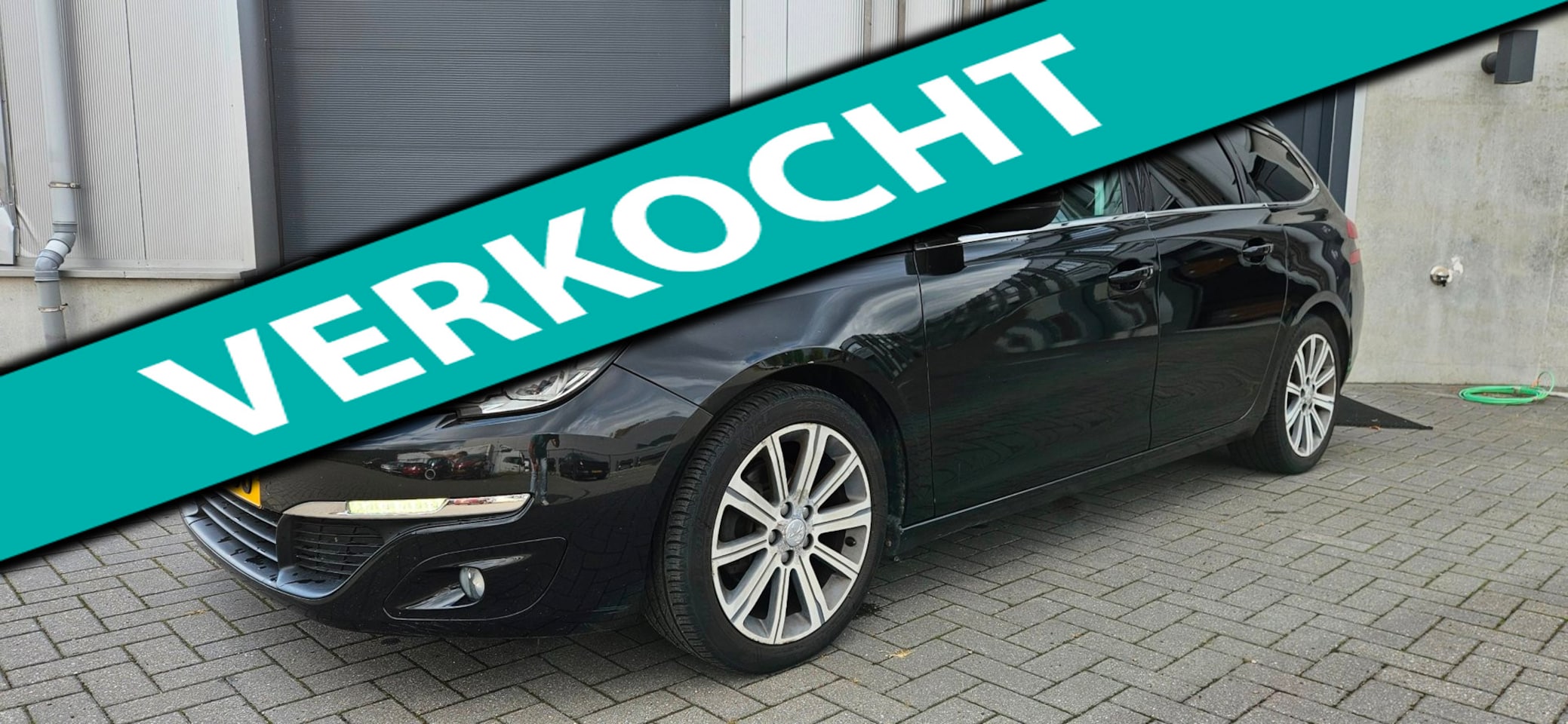 Peugeot 308 SW - 1.6 BlueHDI Executive Panoramadak/Camera - AutoWereld.nl