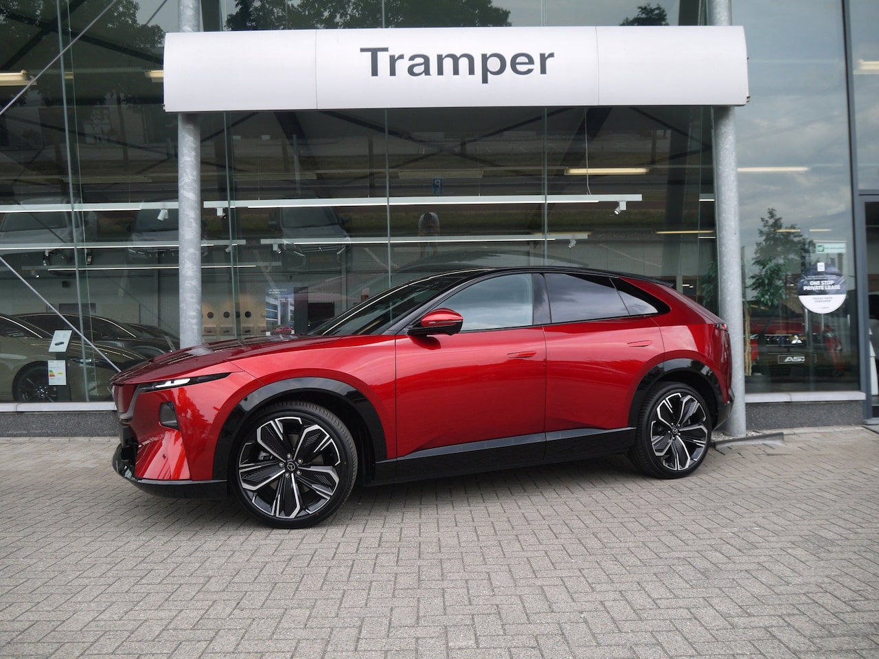 Mazda CX-6e - Takumi 78 kWh|Gratis trekhaak - AutoWereld.nl