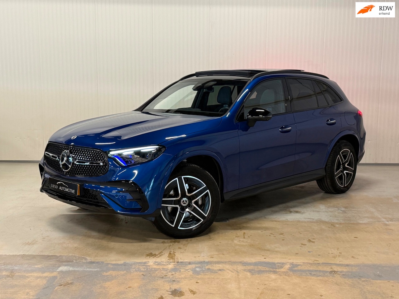 Mercedes-Benz GLC-klasse - 300e 4MATIC AMG Line | PANO | 360 CAMERA | MEMORY | NIGHT | VOL! - AutoWereld.nl