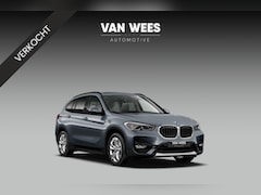 BMW X1 - xDrive25e Executive | 1e eigenaar | Head-up | Stuurverwarming | DAB | Panoramadak | Sports