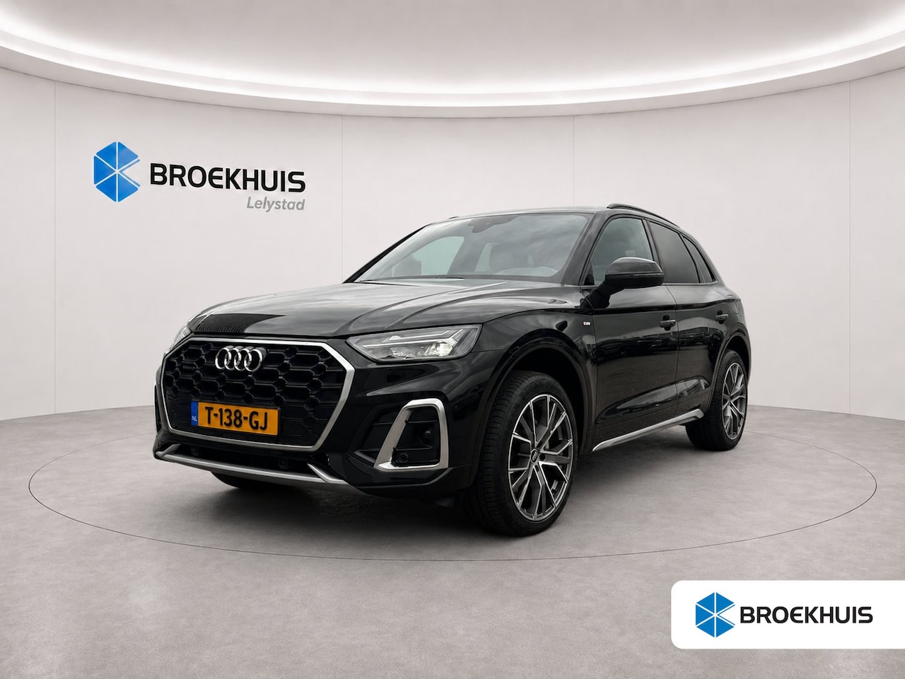 Audi Q5 - 55 TFSIe 367PK S EDITION AUTOMAAT / NAVI / LEDER / CLIMA / FULL-LED / PDC / KEYLESS / 20" - AutoWereld.nl