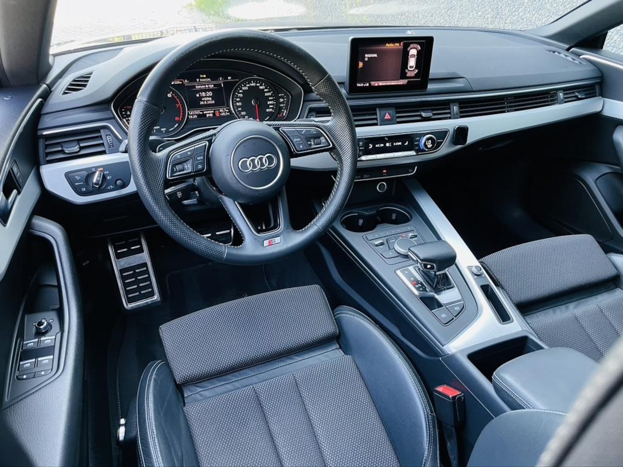 Audi A5 Sportback - 2.0 TFSI Sport S-line edition | 19" | navigatie | 2 x S-line