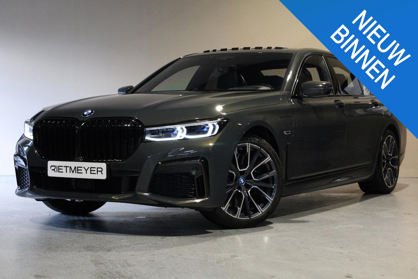BMW 7-serie - 745e High Executive |Schuifdak| achterasbesturing|Lazer LED |Stoelkoeling/verwarming | Har - AutoWereld.nl