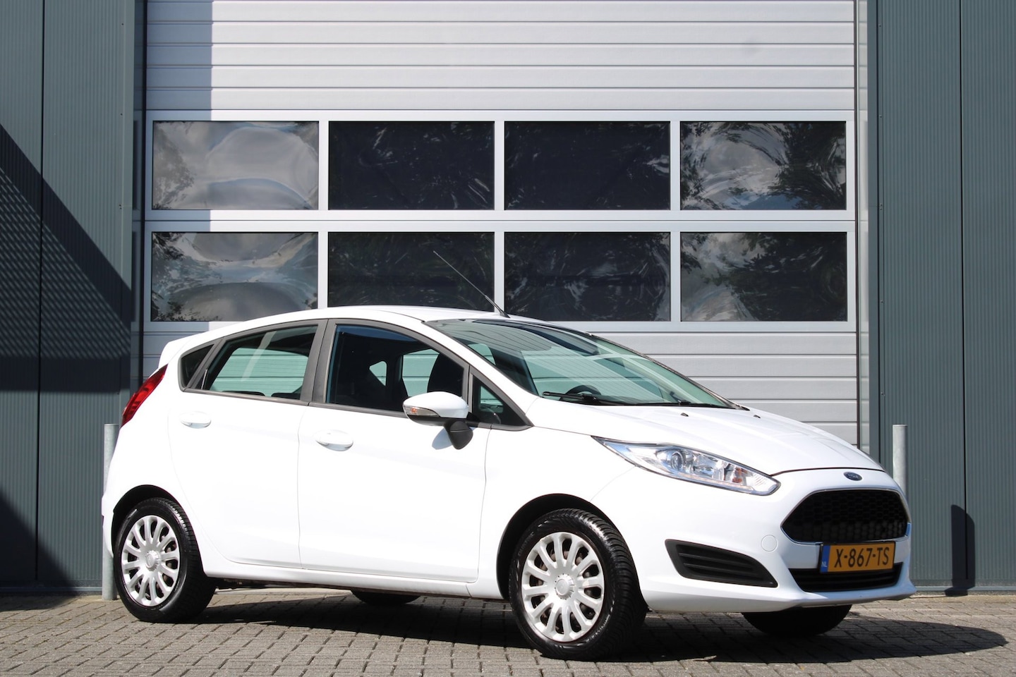 Ford Fiesta - 1.0 Style Ultimate 5-Deurs Airco/Navi/Bluetooth/LED/RadioCD.USB/Elek.Ramen/C.V./Isofix/APK - AutoWereld.nl