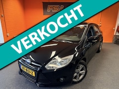 Ford Focus - 1.0 ECOBOOST / 5 DEURS / TITANIUM / VELE OPTIES