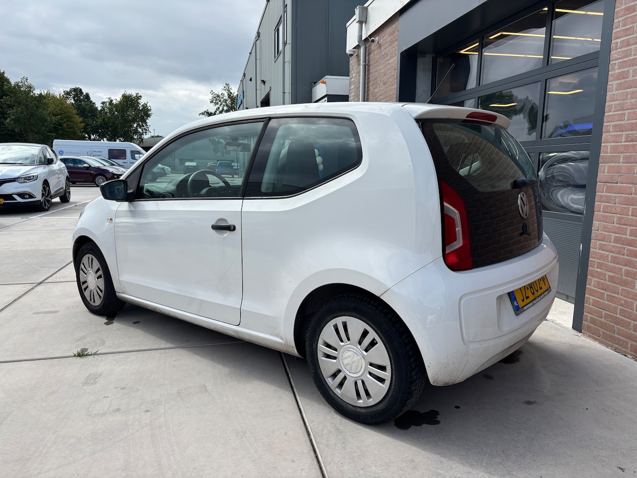 Volkswagen Up! - 1.0 take up! BlueMotion | Org-NL auto. Airco.