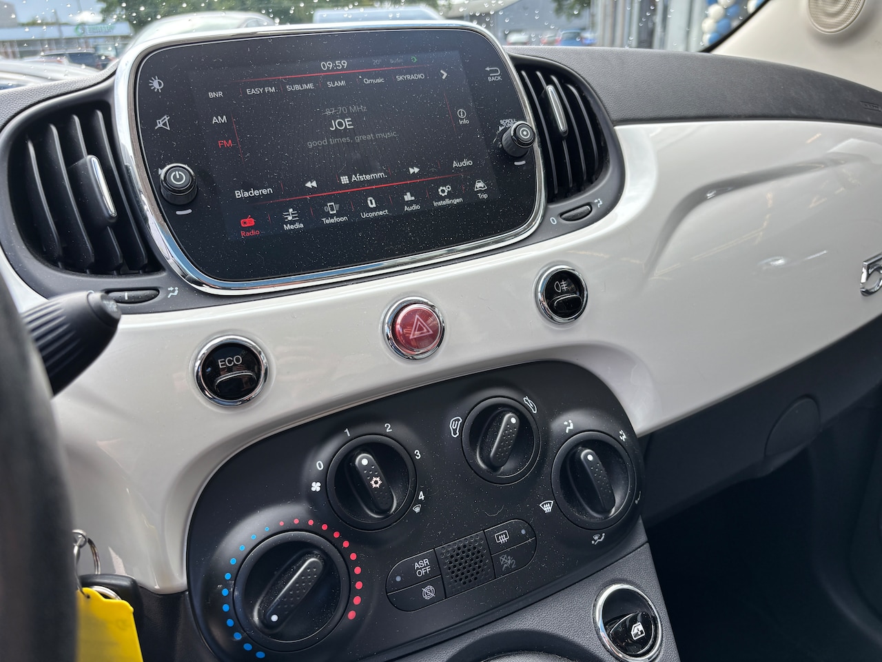 Fiat 500 - 0.9 TwinAir Turbo Lounge | Org-NL auto. Lage km. Pearl White. Airco. U-connect.