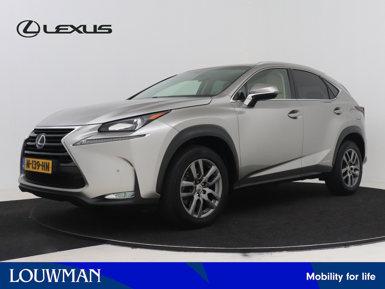 Lexus NX - 300h AWD Sport Edition | Premium uitgevoerd | Dealeronderhouden | - AutoWereld.nl