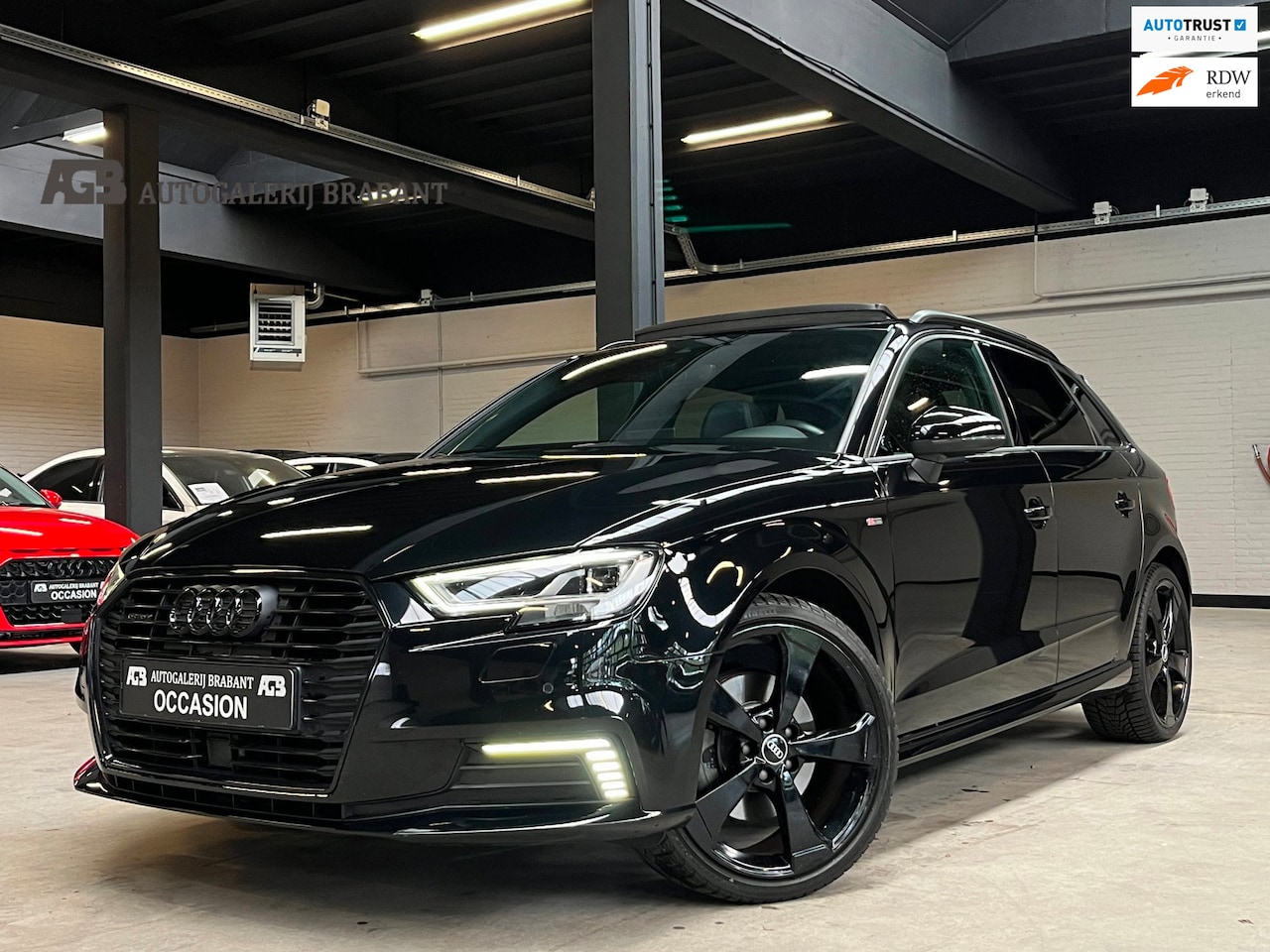 Audi A3 Sportback - 40 e-tron Advance Sport Pano/Xenon/Carplay/Automaat - AutoWereld.nl