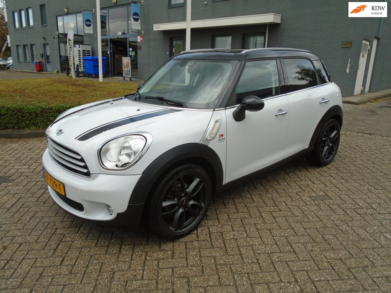 MINI Countryman - 3-Deurs 1.6 Cooper D Nieuwe Apk - AutoWereld.nl