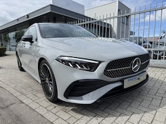 Mercedes-Benz A-klasse - 180 Star Edition AMG Line Night edition Manufaktur Grijs Pano