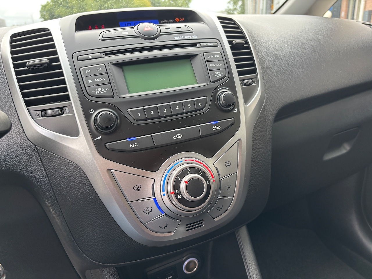 Hyundai ix20 - 1.4i i-Motion | Org-NL auto. Airco. Hoge zit. Dealer ondh.