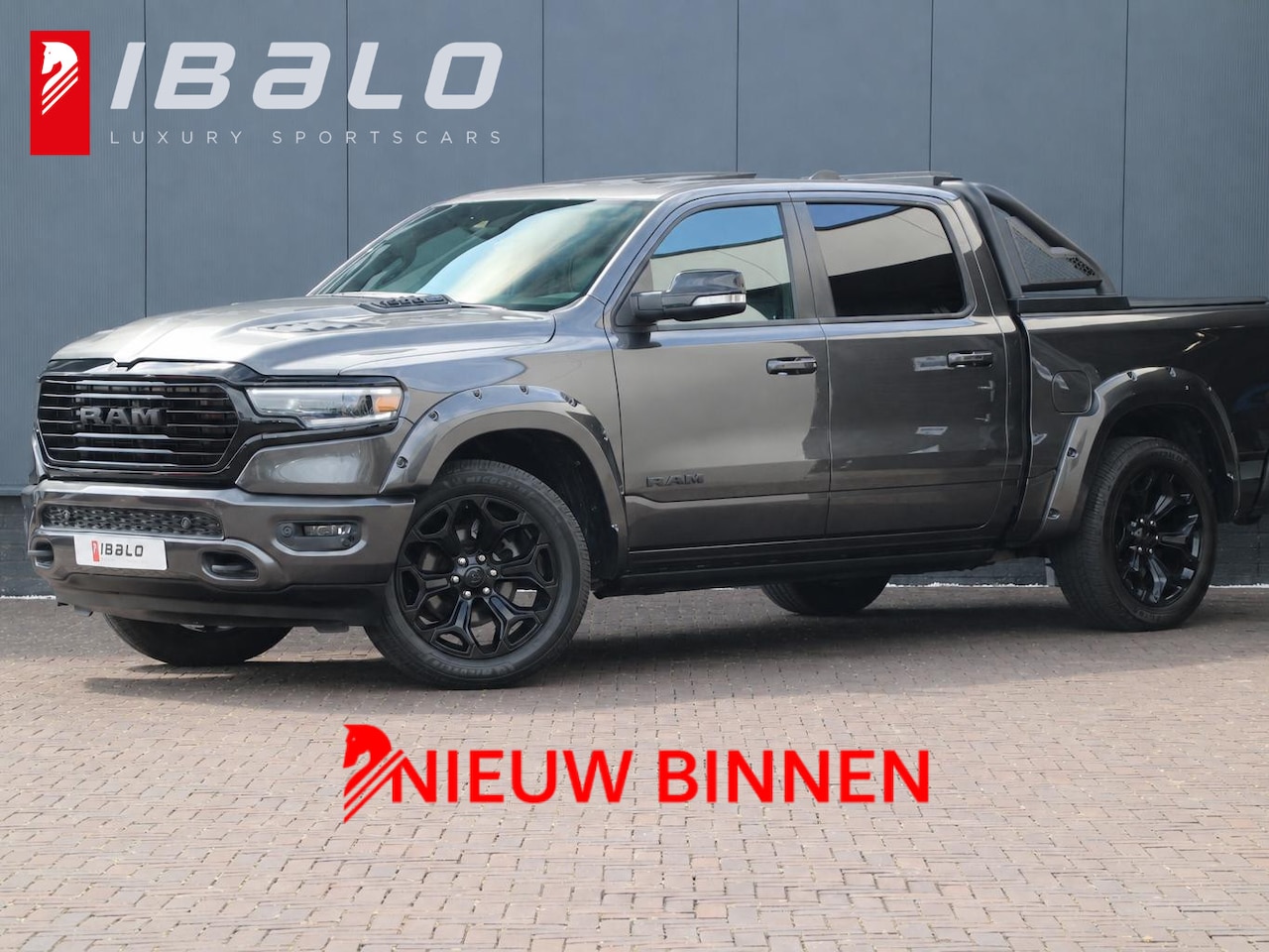 Dodge Ram 1500 - 5.7 V8 Crew Cab Limited Night Edition - AutoWereld.nl