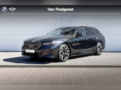 BMW 5-serie Touring - 550e xDrive M-Sport Pro | Bowers & Wilkins | Trekhaak | Innovation Pack | Travel Pack | Pa