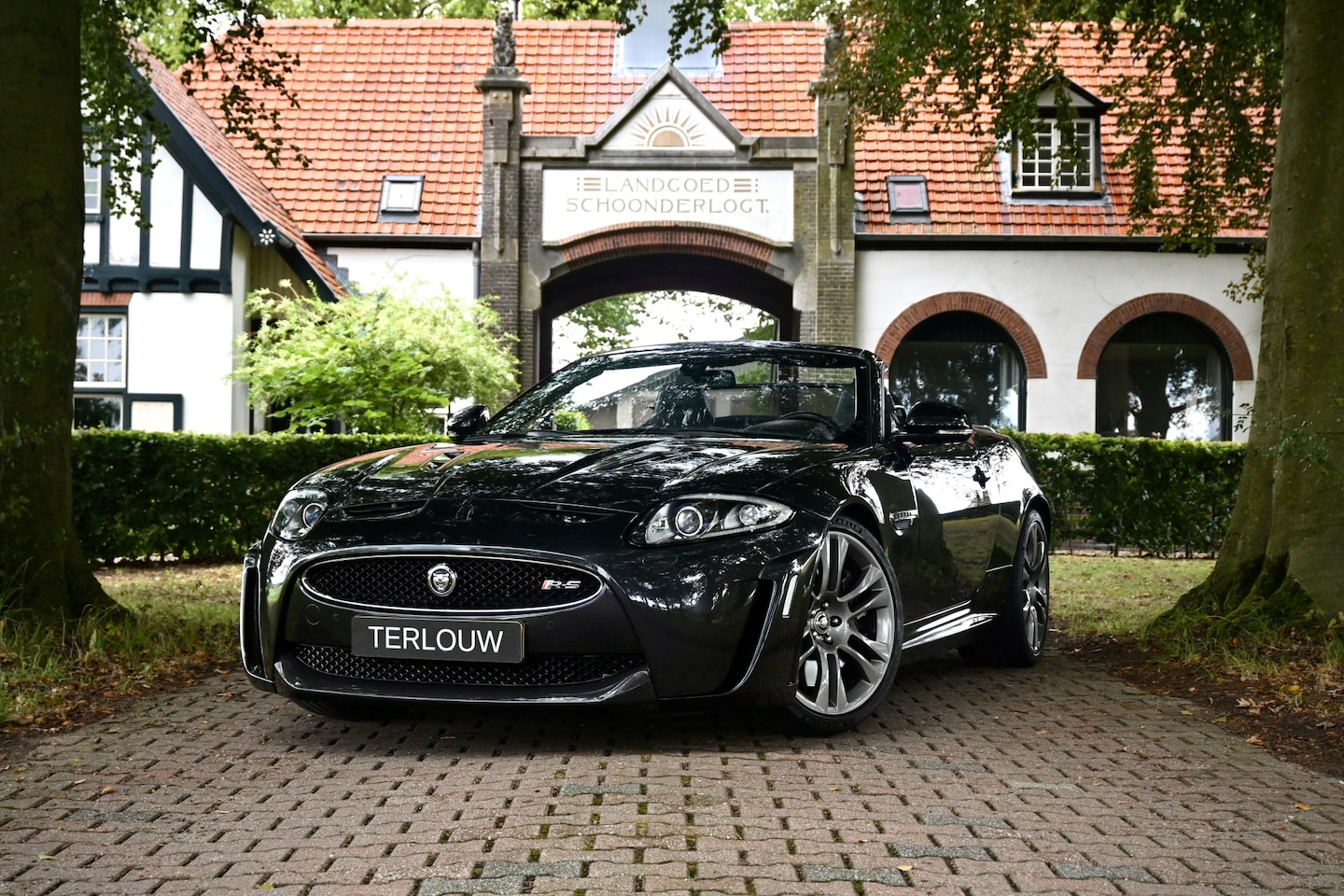 Jaguar XKR - 5.0 V8 XKR-S Convertible 5.0 V8 XKR-S Convertible - AutoWereld.nl