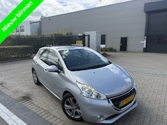 Peugeot 208 - 1.6 e-HDi Pano|Clima|Navi