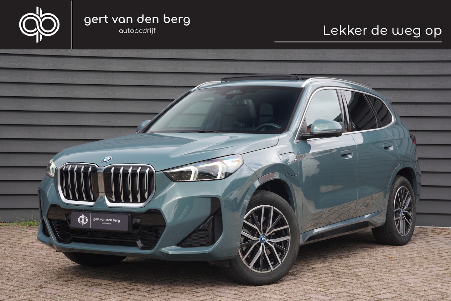 BMW X1 - xDrive25e - M SPORT - PANODAK - LEDER - CARPLAY - KEYLESS - CAMERA - - AutoWereld.nl