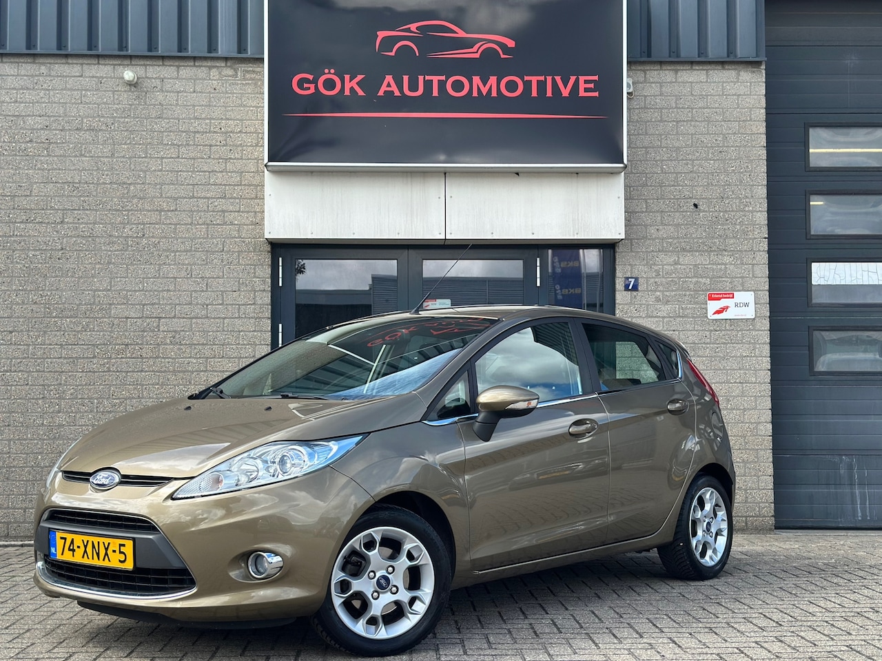 Ford Fiesta - 1.25 Titanium / NAP / PDC / Cruise Control / Dealer OH / DB Riem vervangen / Voorruit verw - AutoWereld.nl