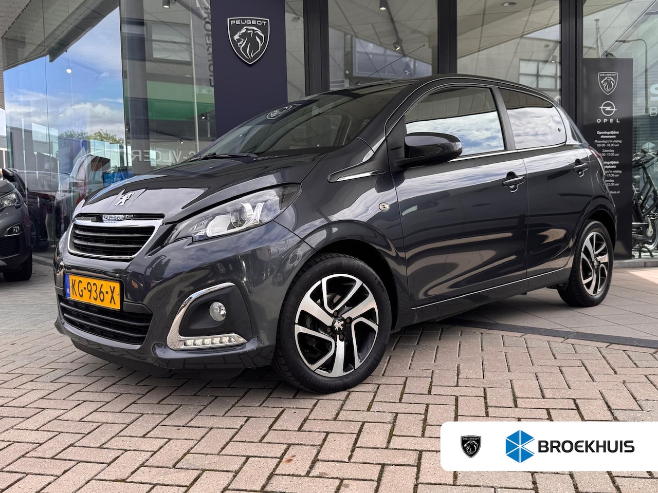 Peugeot 108 - 1.0 e-VTi Allure | Camera | Mirror Link (Apple Carplay / Android Auto | Airco | 15" Licht - AutoWereld.nl