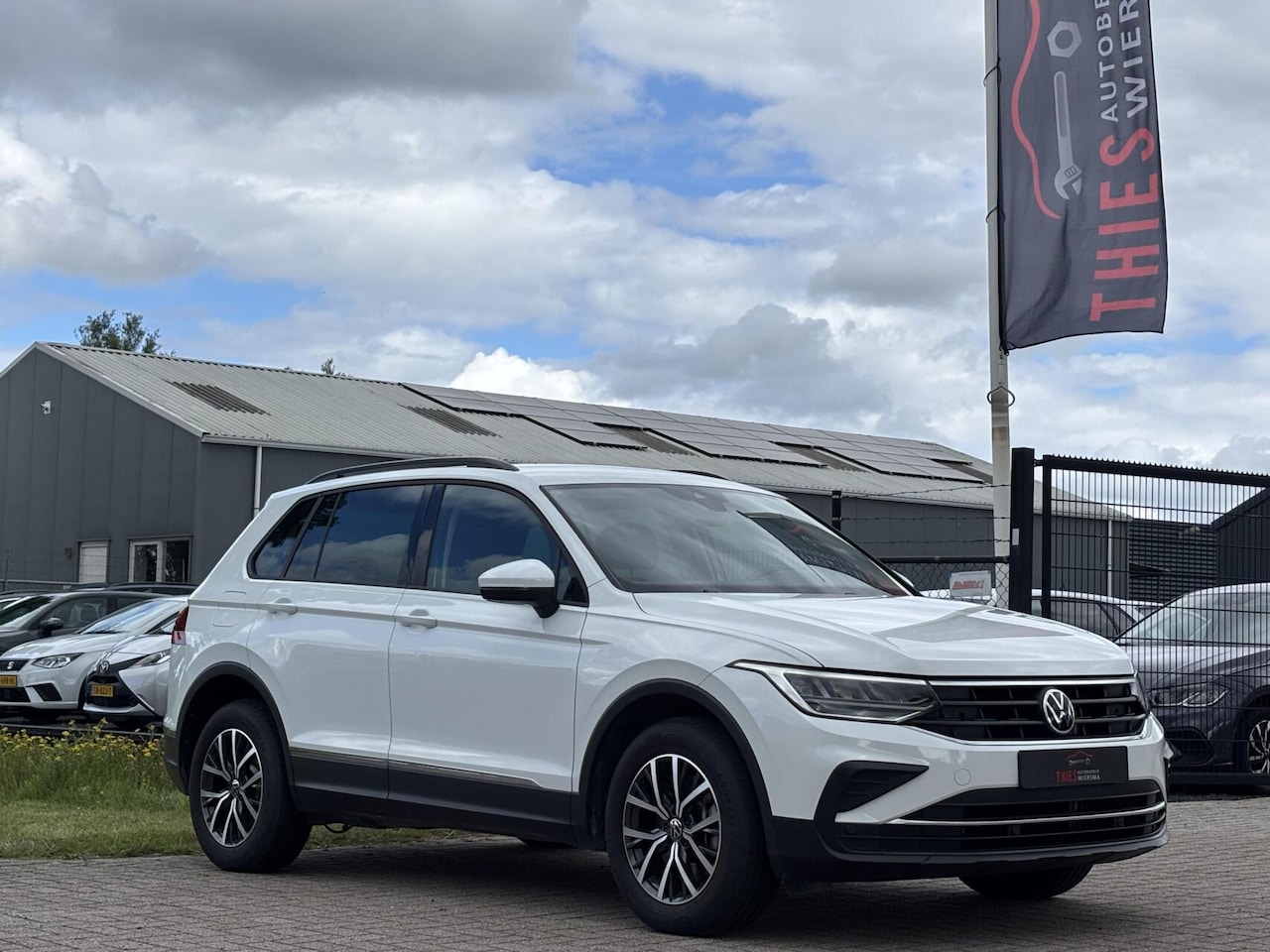 Volkswagen Tiguan - 1.4 TSI eHybrid Life acc digitale dash - AutoWereld.nl