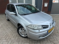 Renault Mégane - 1.6-16V Tech Line / Clima / Cruise / PDC / Xenon / LM / NAP