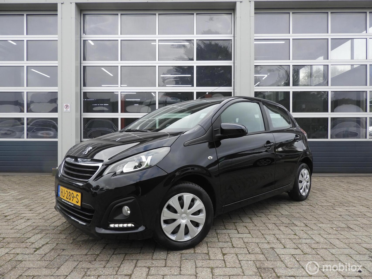 Peugeot 108 - 1.0 e-VTi Airco LED - AutoWereld.nl