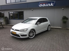 Volkswagen Golf - 1.4 TSI ACT Business Edition R Connected