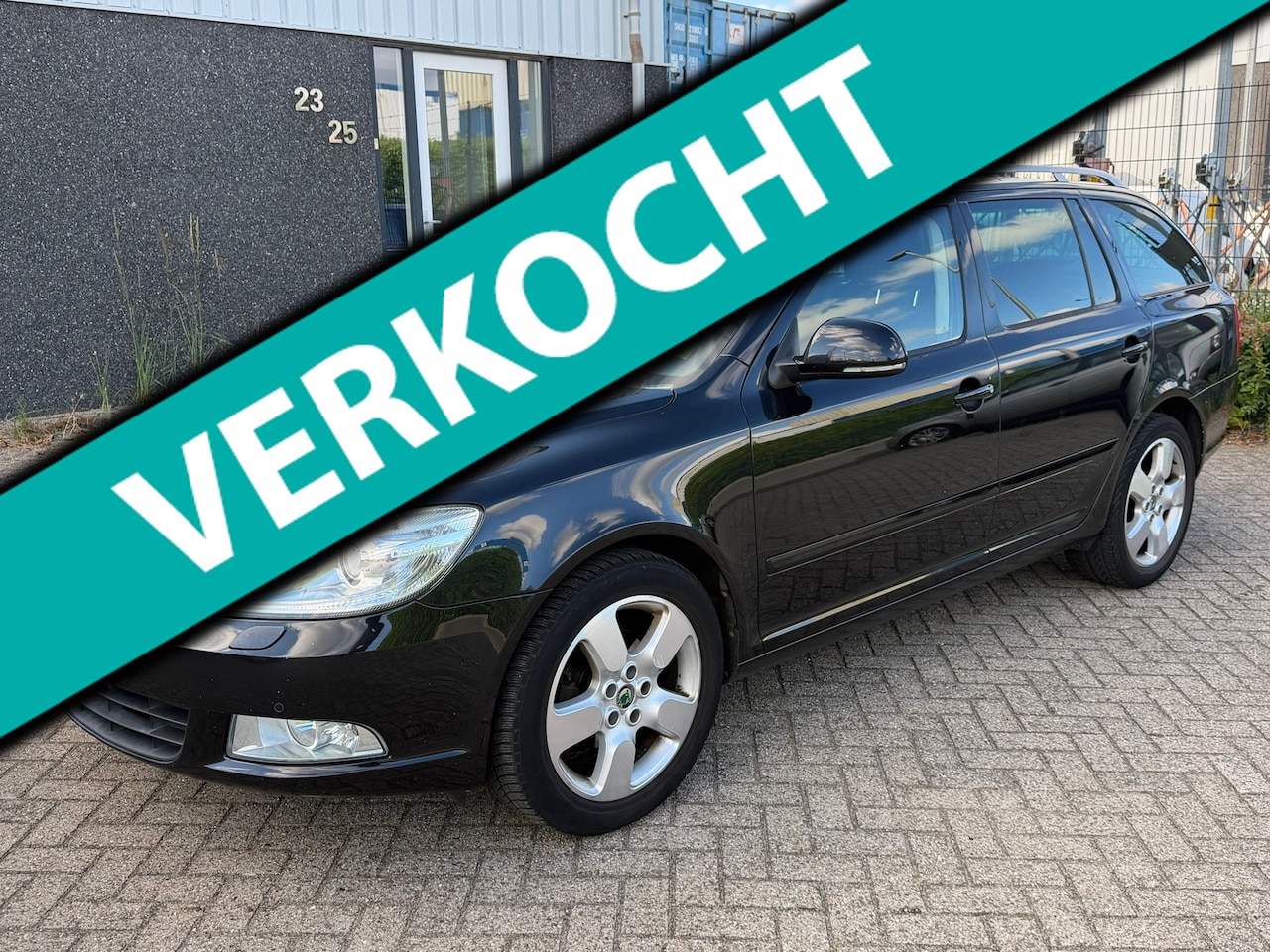 Skoda Octavia Combi - 1.2 TSI Elegance Business Line 2011 LPG G3 - AutoWereld.nl