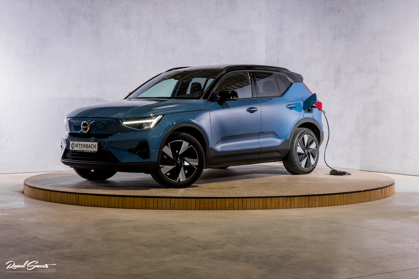 Volvo XC40 - Single Motor Extended Range Ultimate 82 kWh | Panorama dak | Adaptieve cruise | Memory | B - AutoWereld.nl
