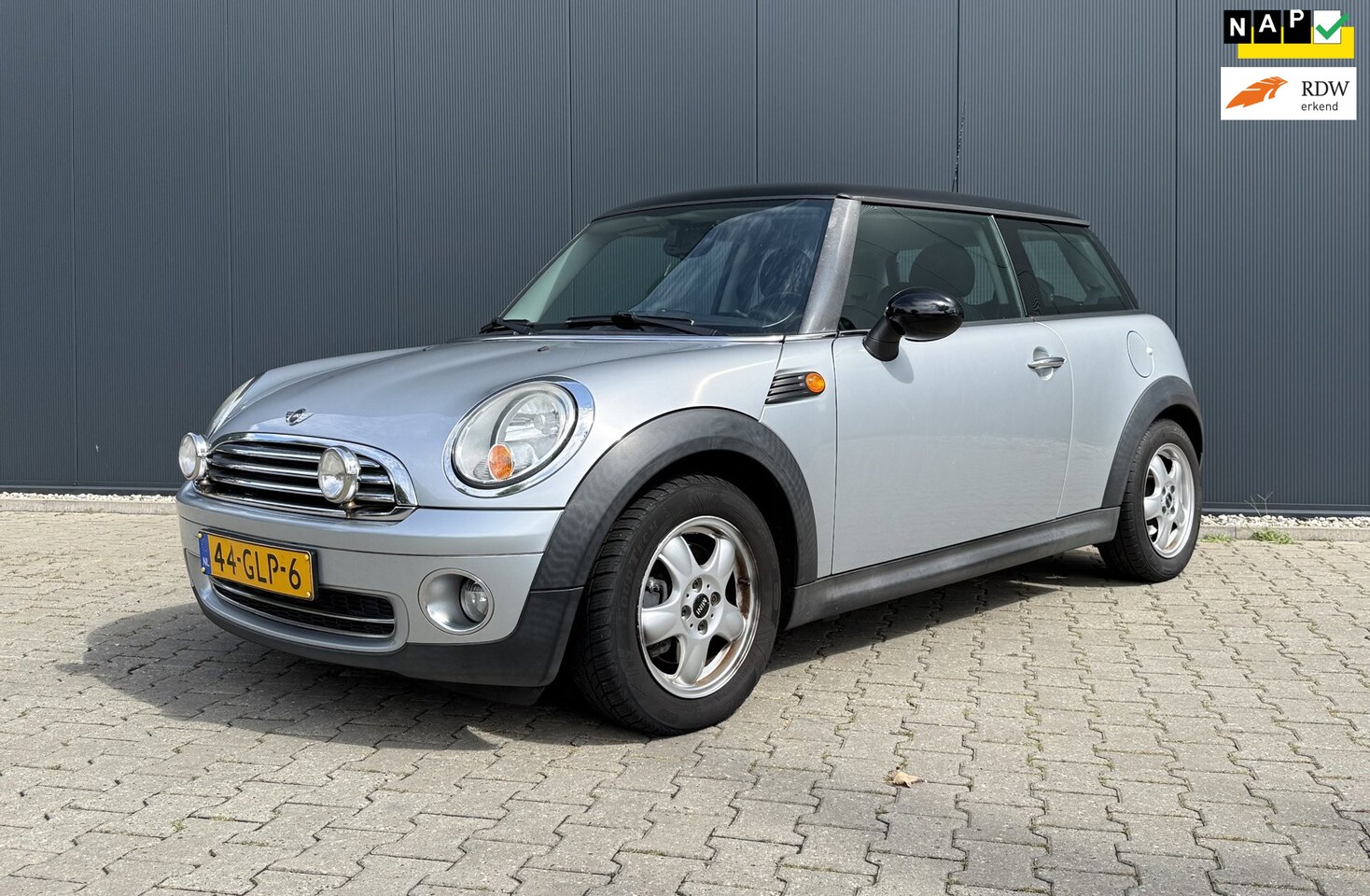 MINI 3-Deurs - 1.6 Cooper Pepper Airco Ketting vervangen NAP - AutoWereld.nl