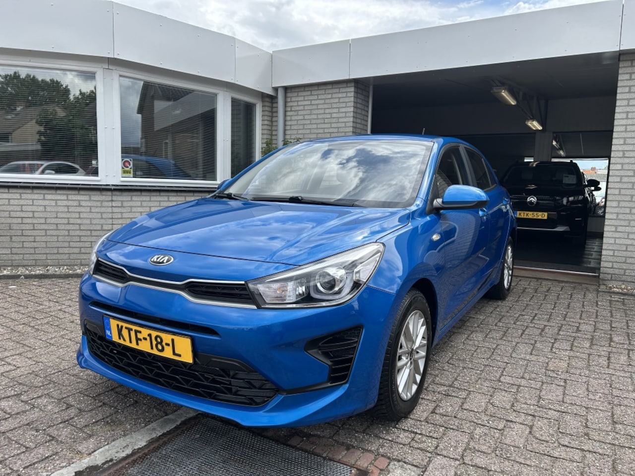 Kia Rio - 1.2 84 pk Airco - AutoWereld.nl