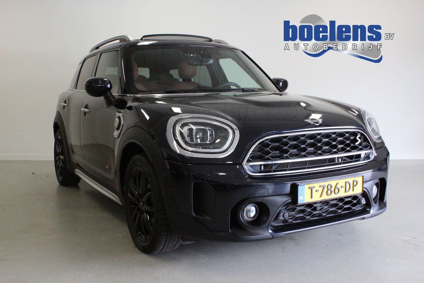 MINI Countryman - 1.5 Cooper S E ALL4 MINI Yours | PANO-DAK | ACC | 18'LMV | CAPLAY | STOEL-VERW | PDC | DAB - AutoWereld.nl