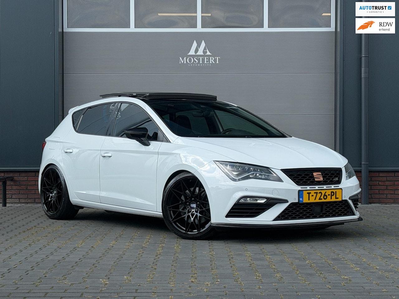 SEAT Leon - 2.0 TSI/290pk CUPRA|Pano|Camera|Stoelverw.|Adaptive-cruise|Car-Play|Virtual|Kuipstoel|19"L - AutoWereld.nl