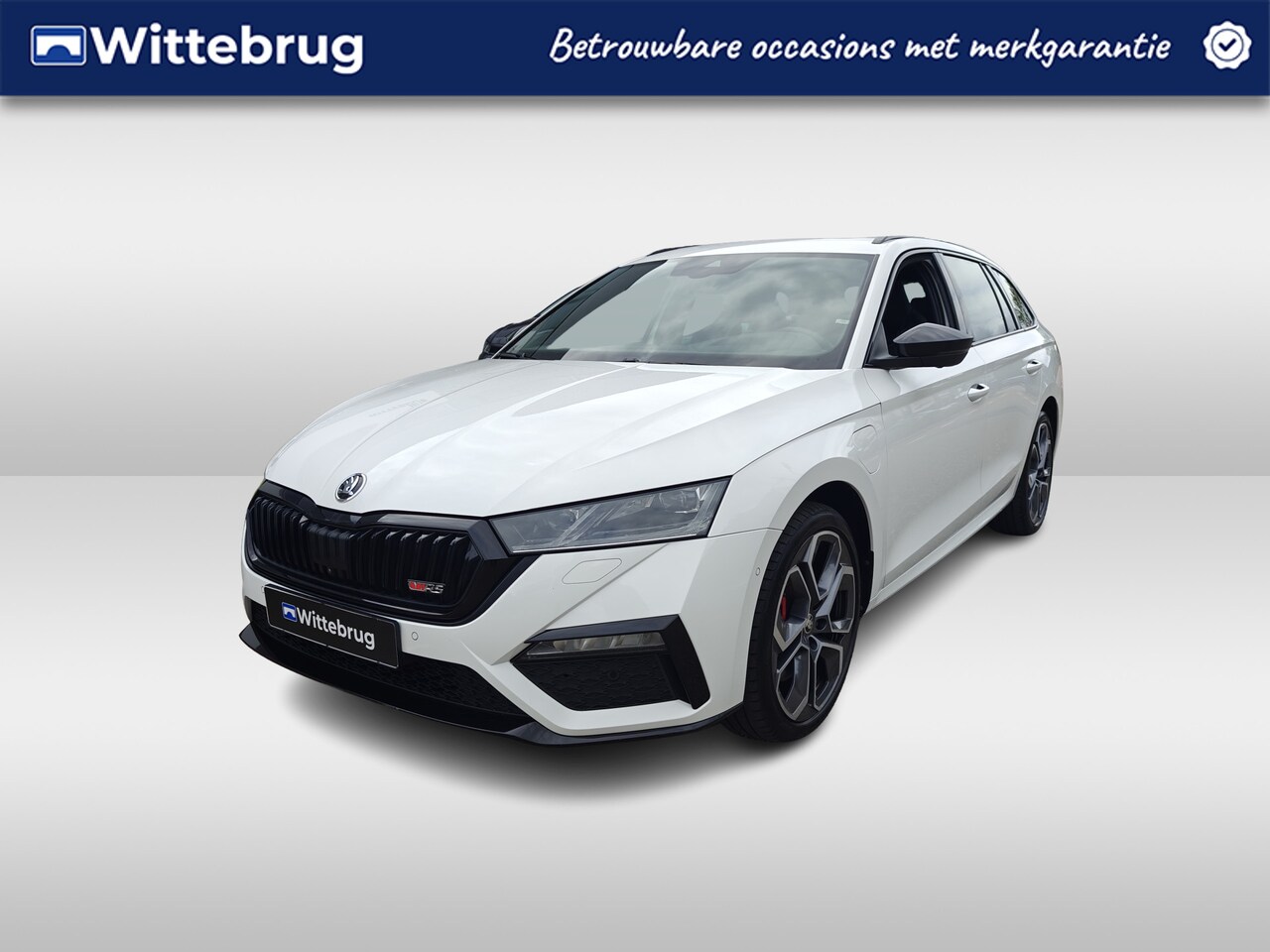 Skoda Octavia Combi - 1.4 TSI RS iV PHEV Business / LEDER / Elektr. wegklapbare Trekhaak / Panoramadak  / 360"CA - AutoWereld.nl