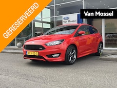 Ford Focus - 1.5 ST-Line | Cruise Control | Achteruitrijcamera | Navigatie | Voorruitverwarming | Airco