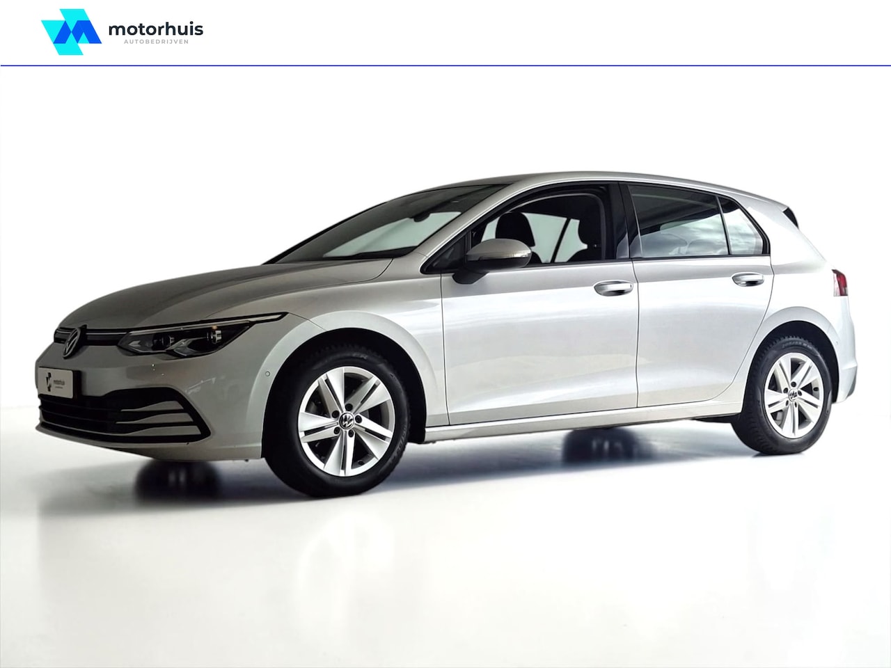 Volkswagen Golf - 1.0 eTSI Life Business CARPLAY IQ LIGHT CAMERA VIRTUAL - AutoWereld.nl