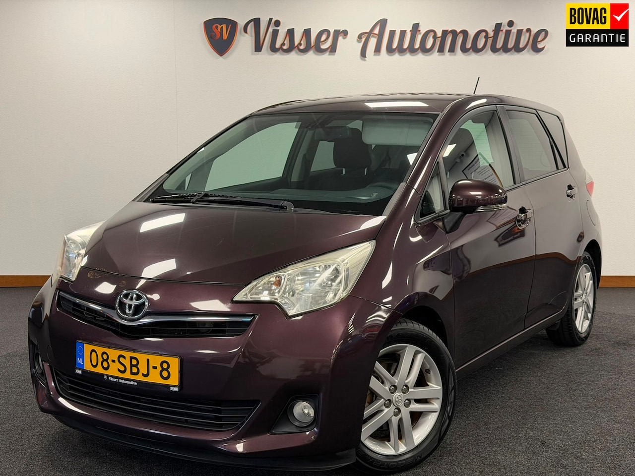 Toyota Verso S - 1.3 VVT-i Dynamic*NAP*1ste Eigenaar*Automaat*Camara*Airco*PDC*Trehaak* - AutoWereld.nl
