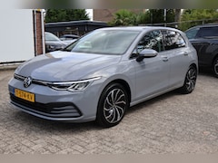 Volkswagen Golf - 1.0 eTSI Life NL-Auto / Virtual / Clima / Nardo grey