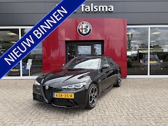 Alfa Romeo Giulia - 2.0 T GME AWD Veloce | Panoramadak | 19" Velgen | Camera