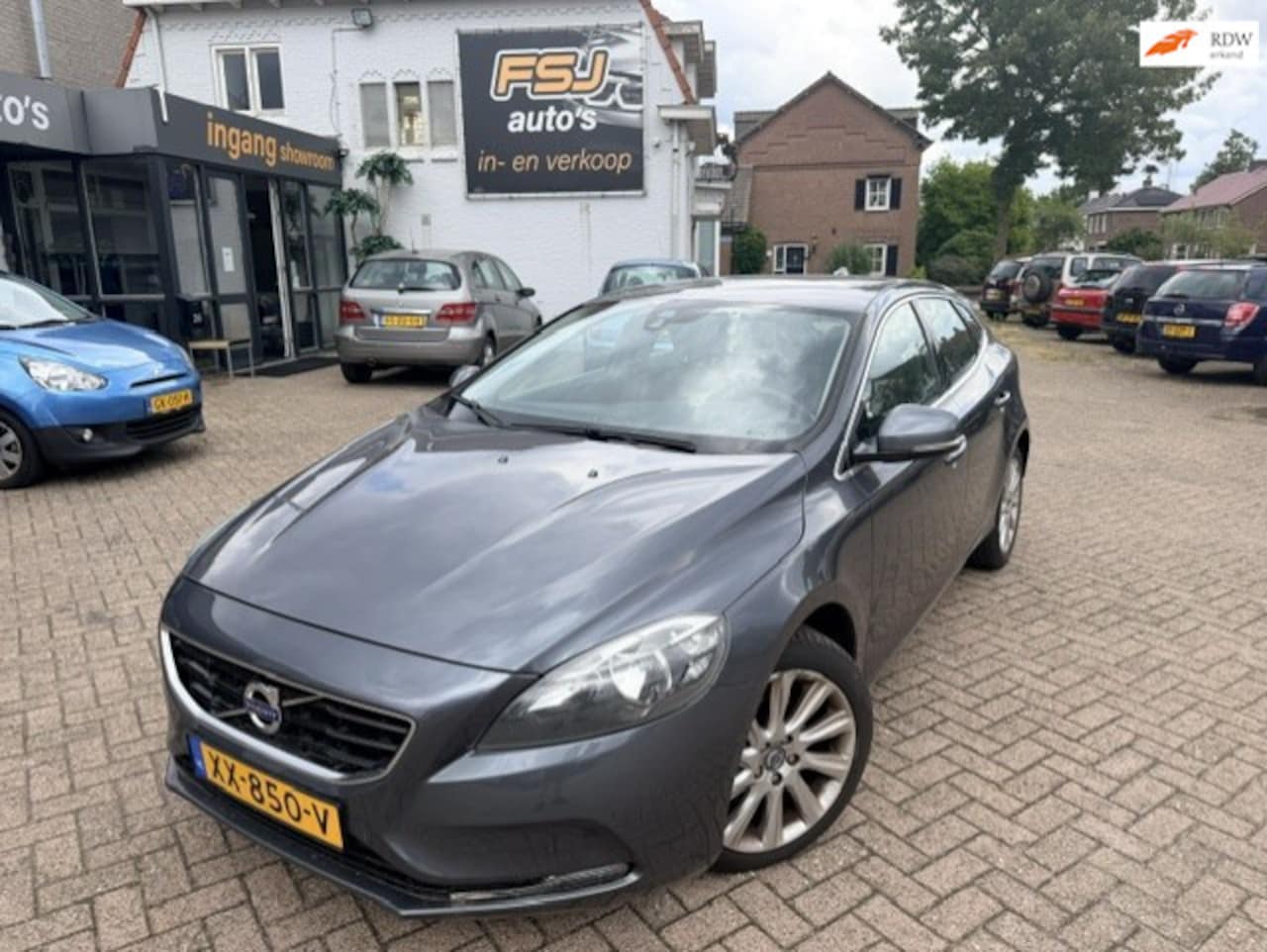 Volvo V40 - 1.6 D2 Summum / Leder / Div. Optie's - AutoWereld.nl