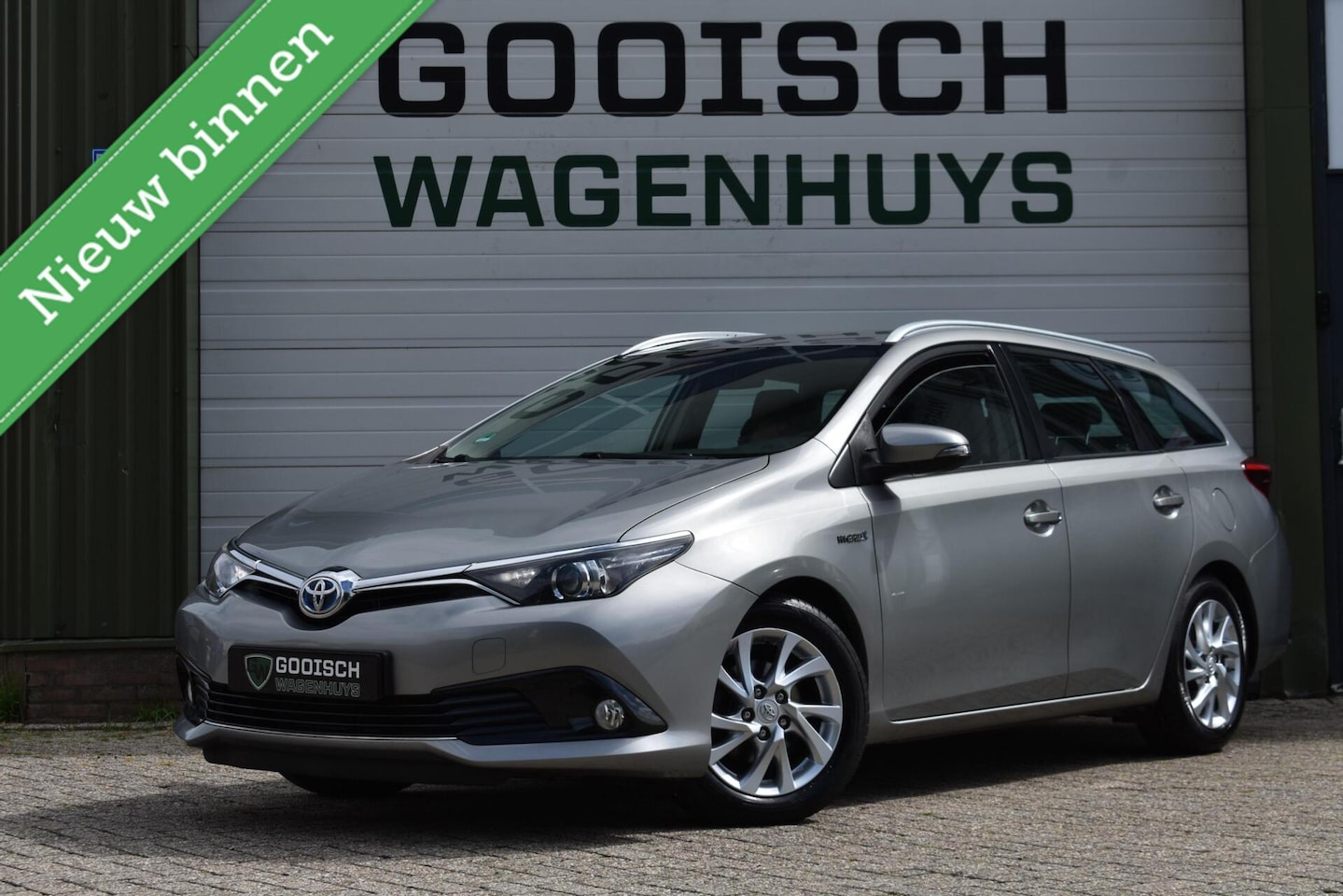 Toyota Auris - 1.8 Hybrid Dynamic | Camera | Navigatie | Climate Control | - AutoWereld.nl