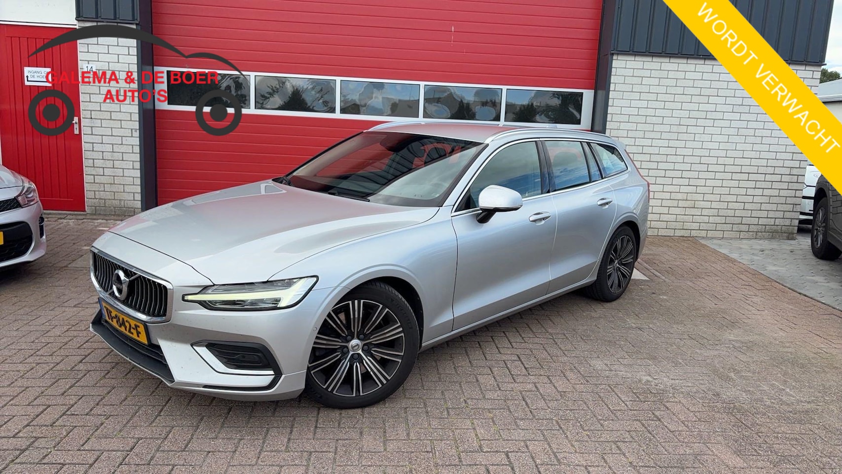 Volvo V60 - 2.0 T6 AWD Inscription AUTOMAAT / ACC / LEDER + STOELVERW / ACHTERBANK VERW / CAMERA / CAR - AutoWereld.nl