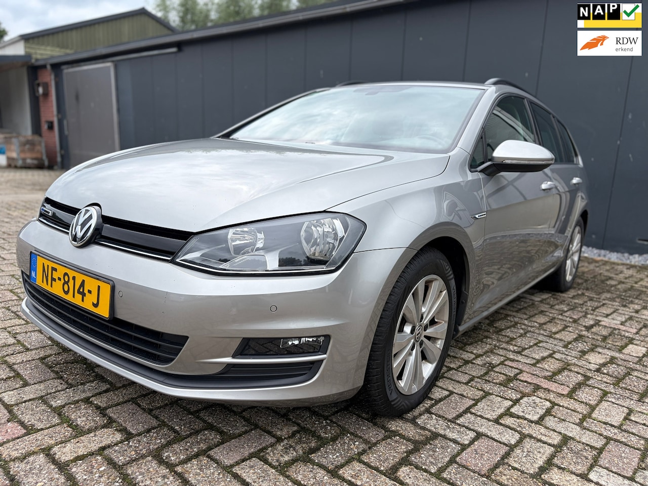 Volkswagen Golf Variant - 1.0 TSI Comfortline AUTOMAAT/ NAVI/ Dealer onderhouden! - AutoWereld.nl