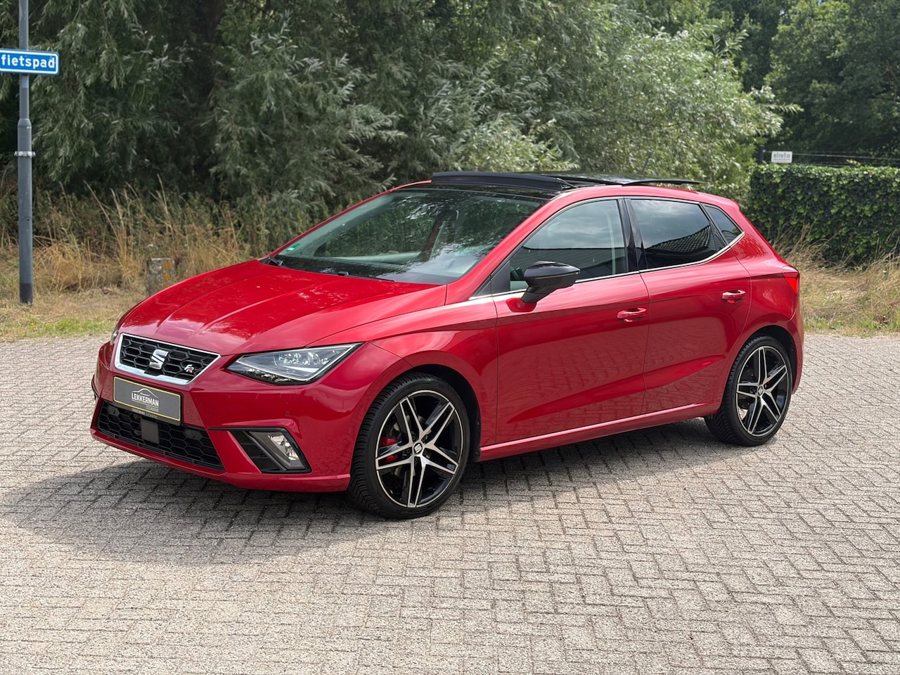 SEAT Ibiza - 1.0 TSI FR PANO I LED ALCANTARA I CARPLAY I PDC I CLIMA I VOL VOL - AutoWereld.nl
