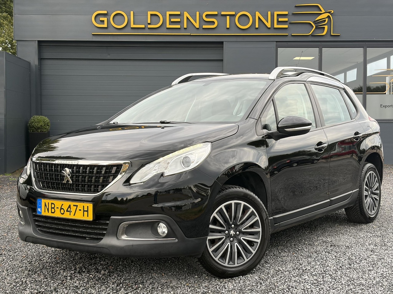 Peugeot 2008 - 1.2 PureTech Blue Lion 2e Eigenaar l D-riem vv in 2024 l 110pk l Navi l Carplay l Trekhaak - AutoWereld.nl