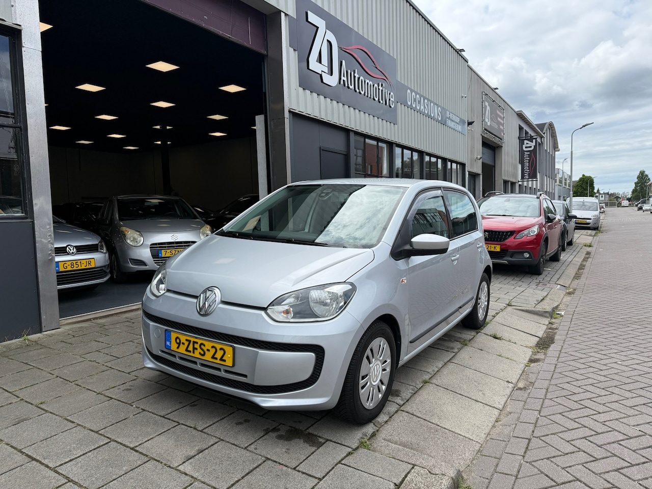 Volkswagen Up! - 1.0 move up! BlueMotion 2015 Airco 5Deurs - AutoWereld.nl