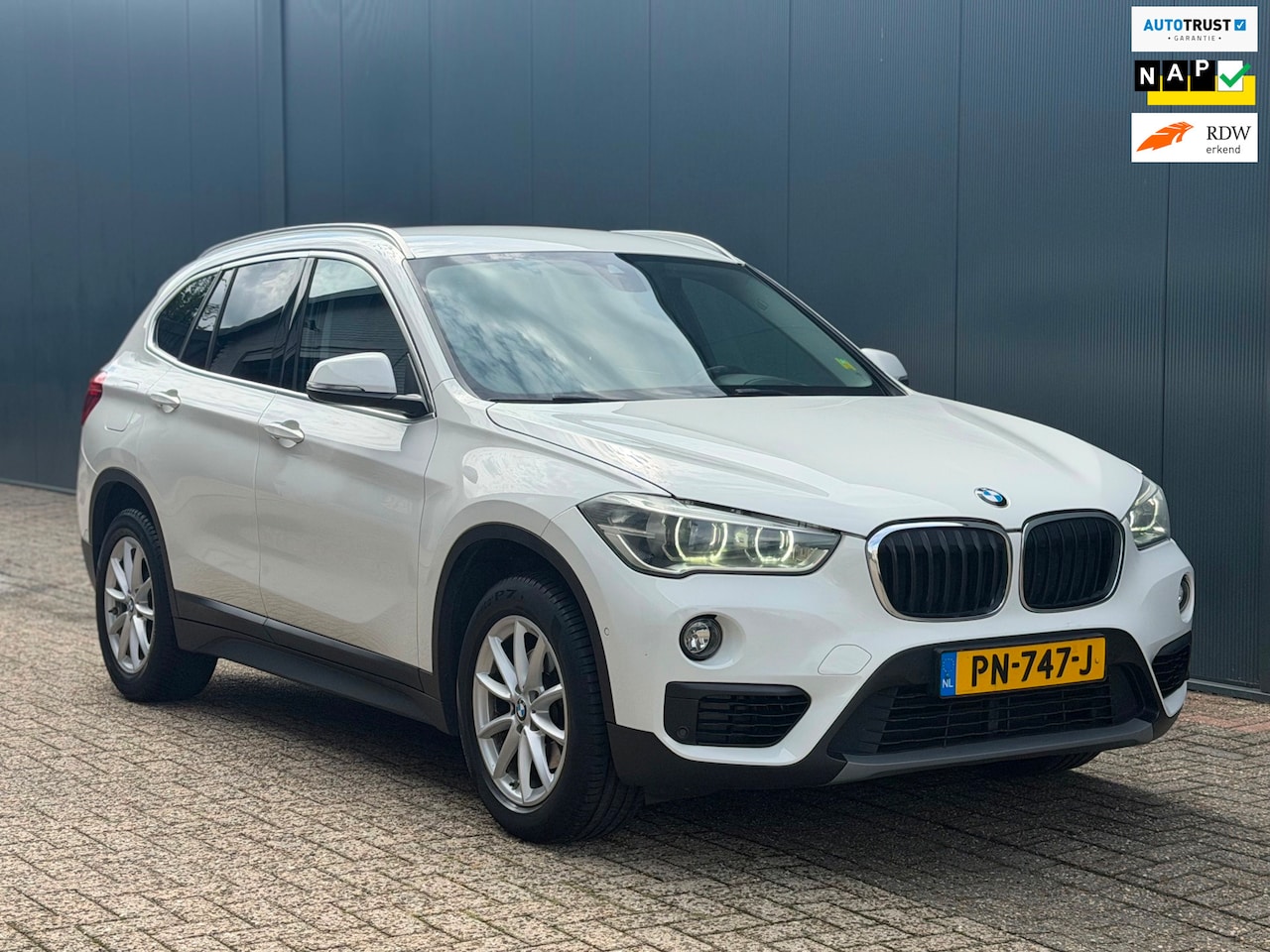 BMW X1 - SDrive18i HUD | Leder | StoelVW | Topstaat! - AutoWereld.nl