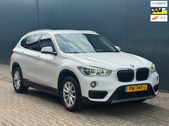 BMW X1 - SDrive18i HUD | Leder | StoelVW | Topstaat