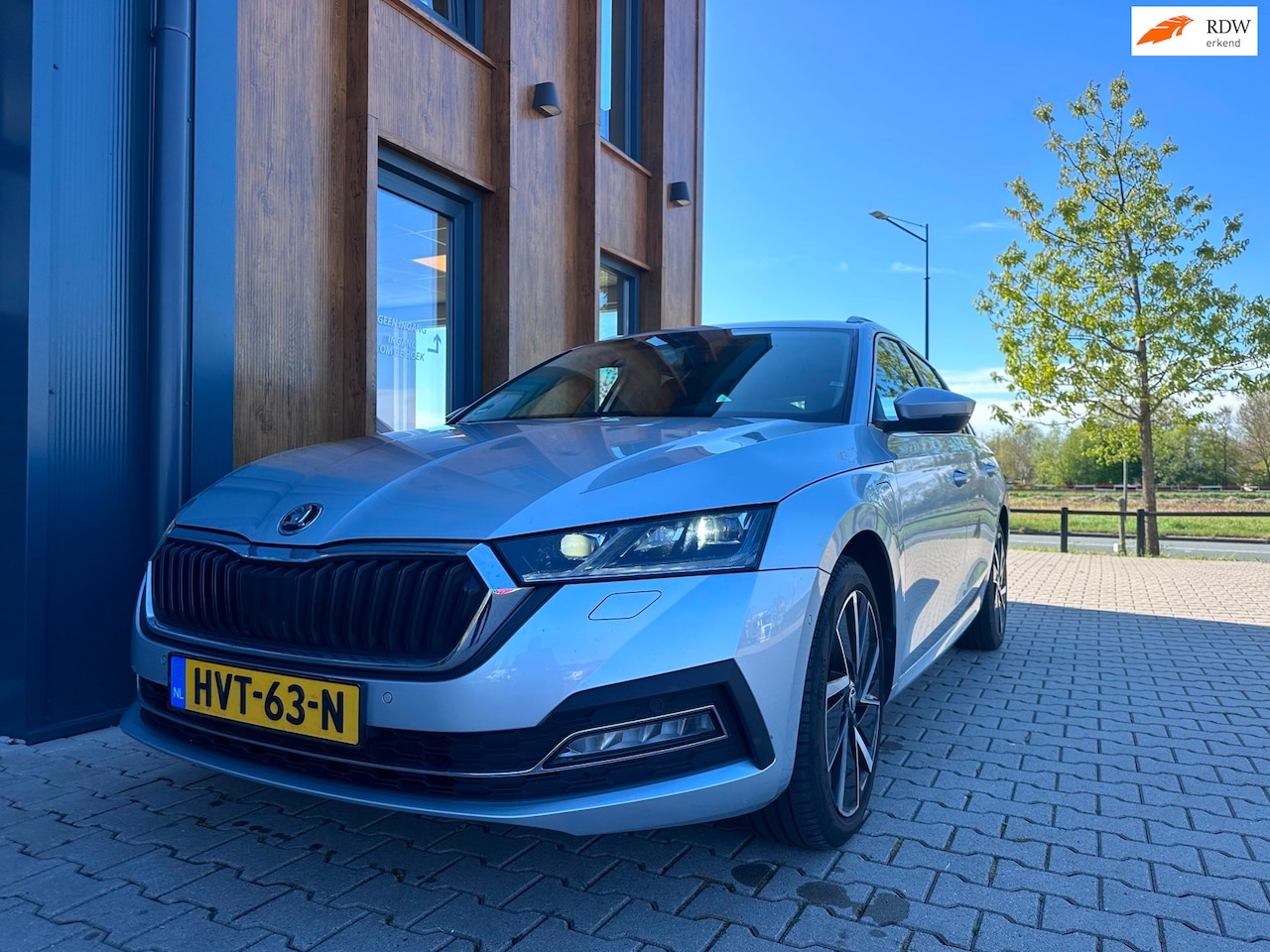 Skoda Octavia Combi - 1.4 TSI iV PHEV Sportline l ACC l HUD l volle auto - AutoWereld.nl